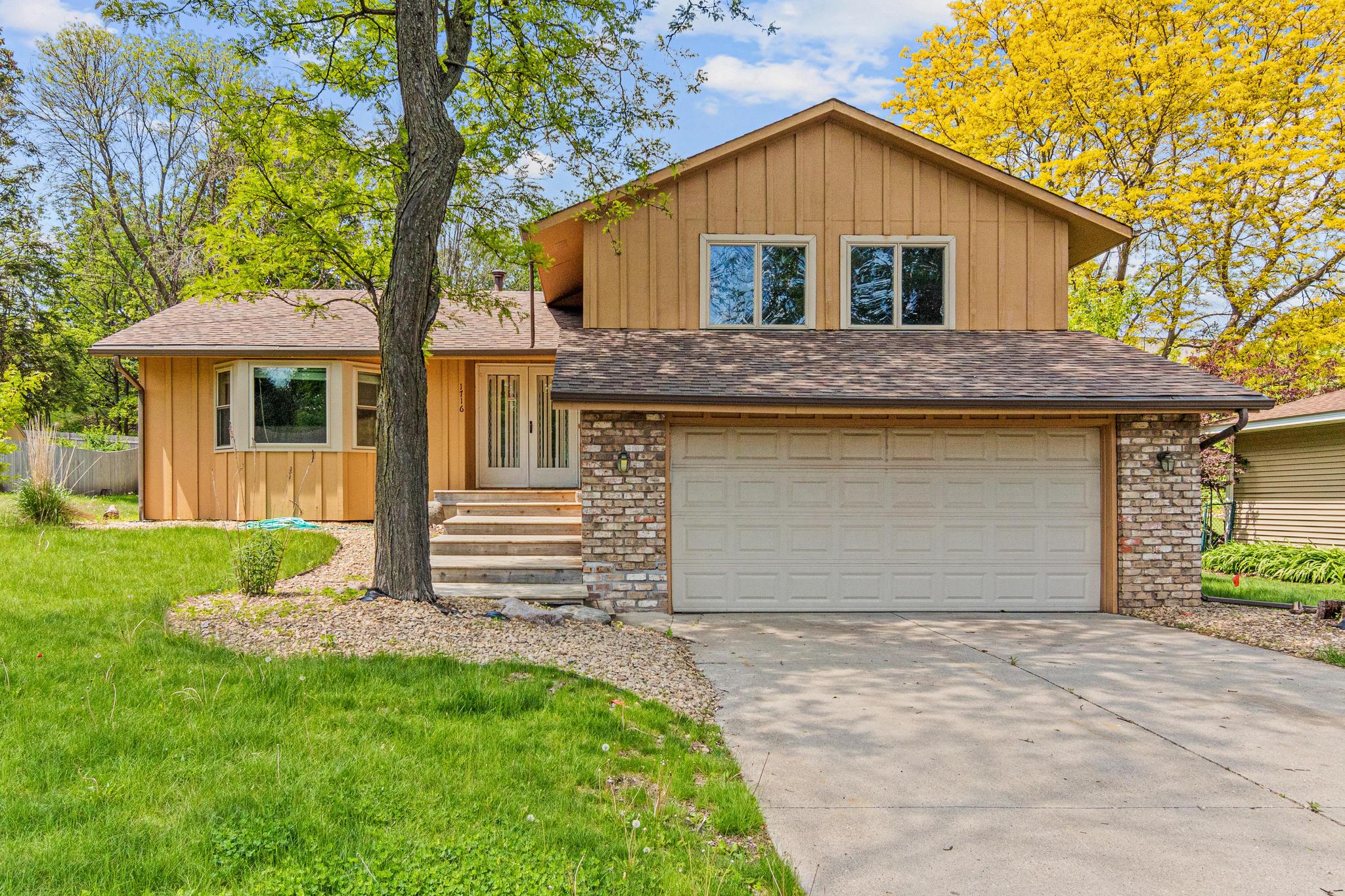 1716 Evergreen Drive