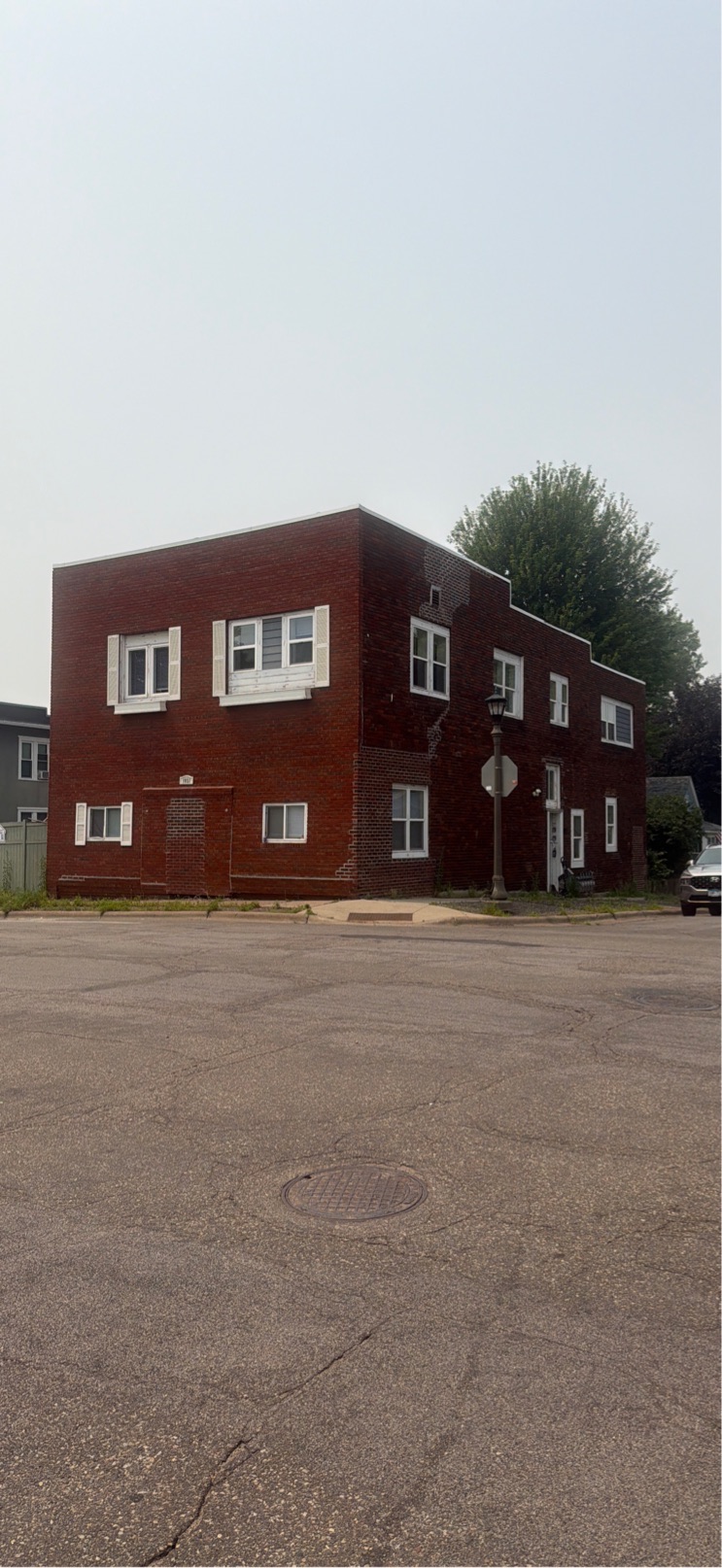 1051 Arkwright Street - 2