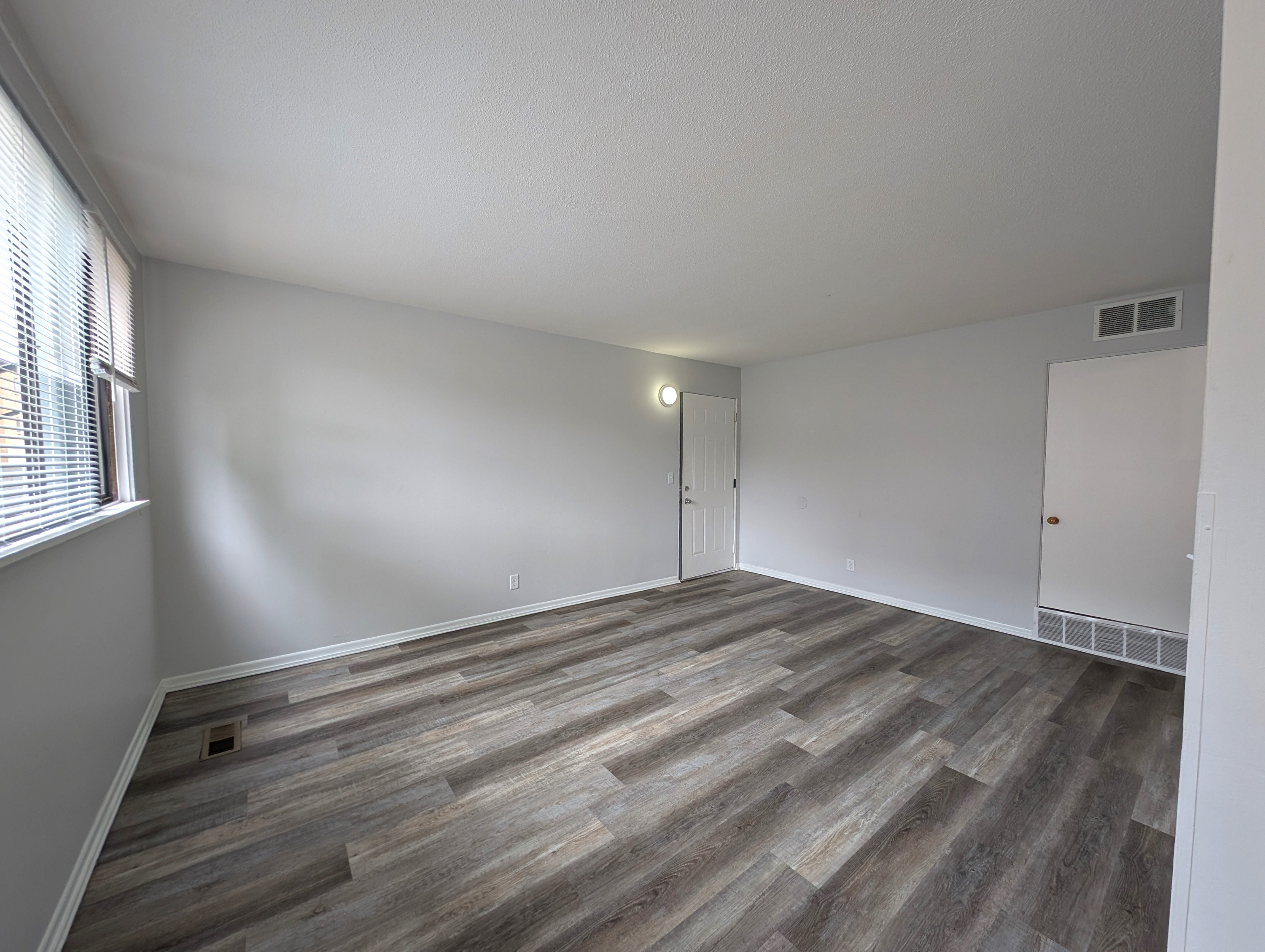 5940 East River Road - 3