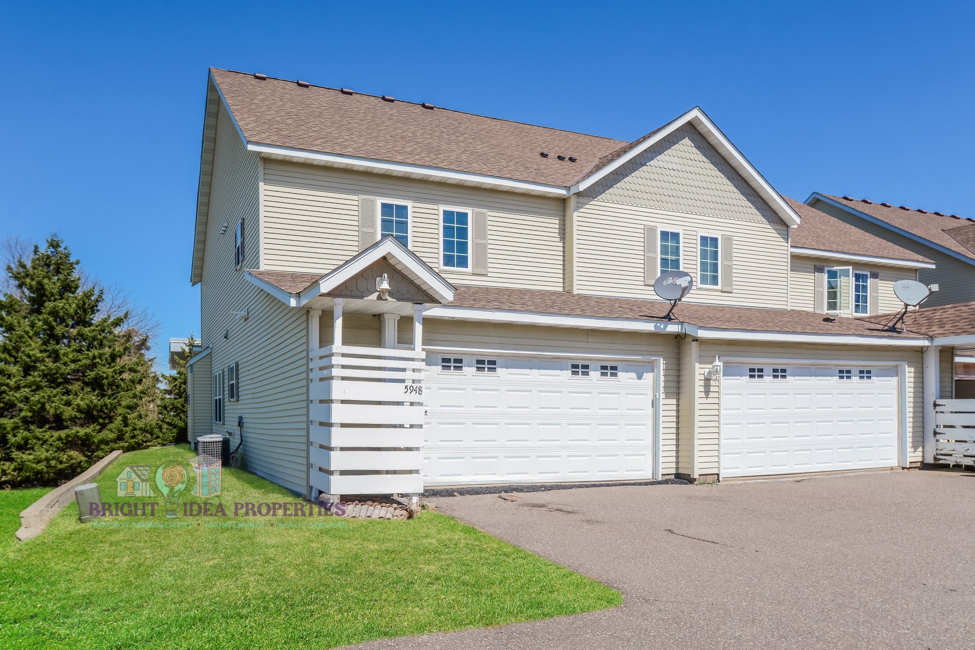 5948 Oakgreen Avenue North