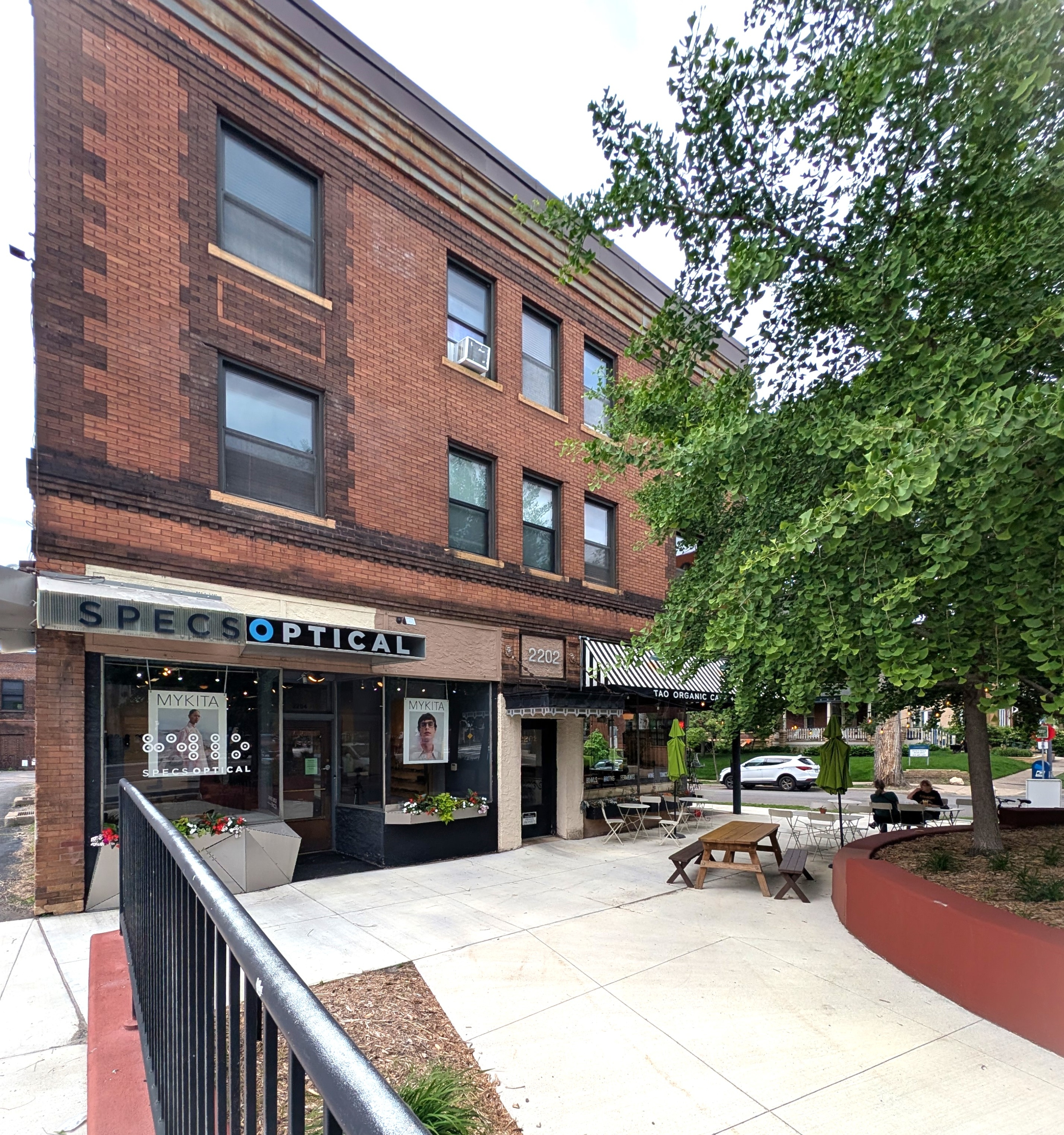 Property main image
